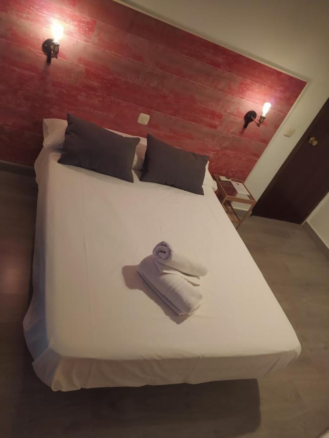 מונטקורטו Hostal El Pinar מראה חיצוני תמונה