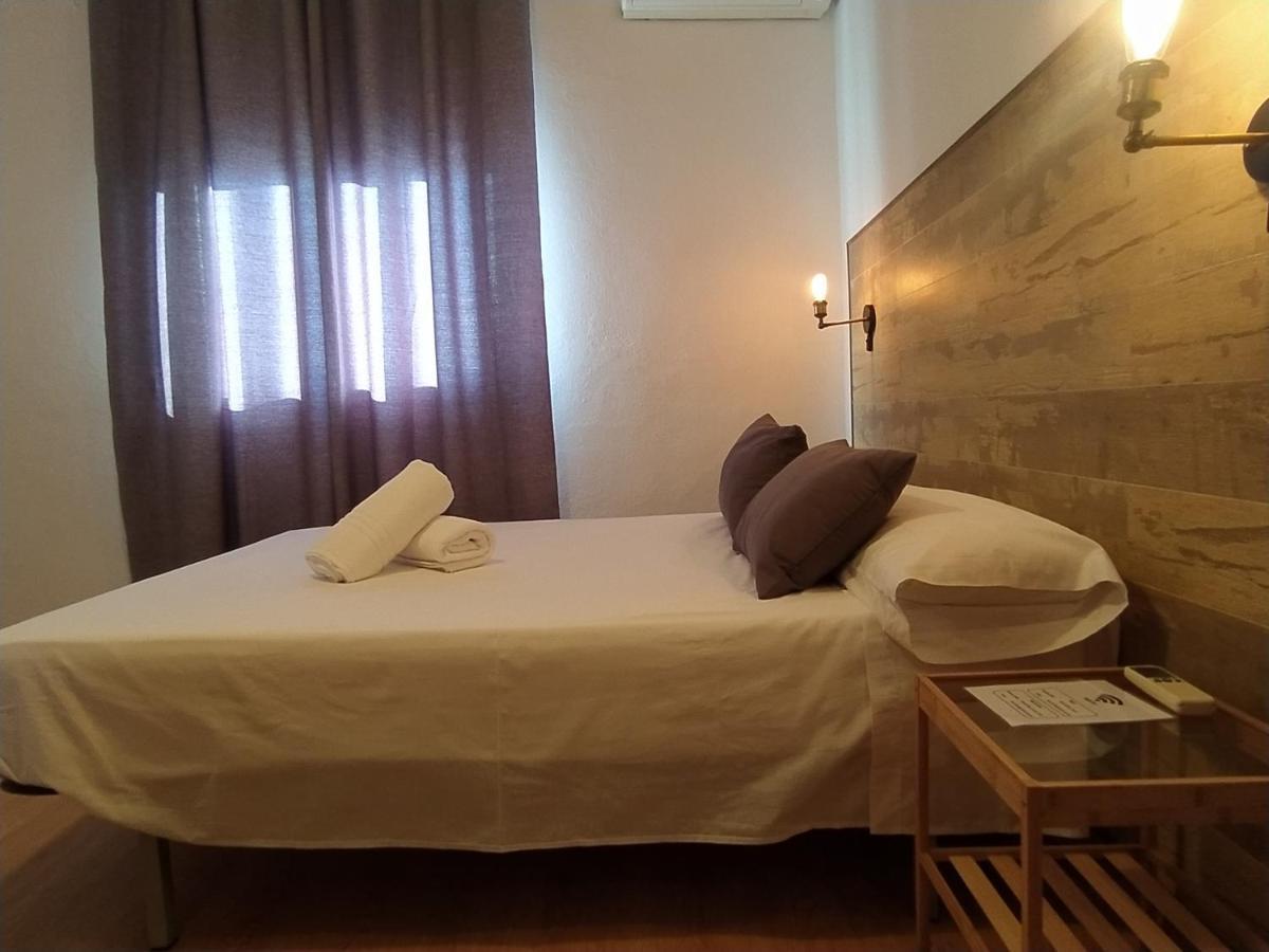 מונטקורטו Hostal El Pinar מראה חיצוני תמונה
